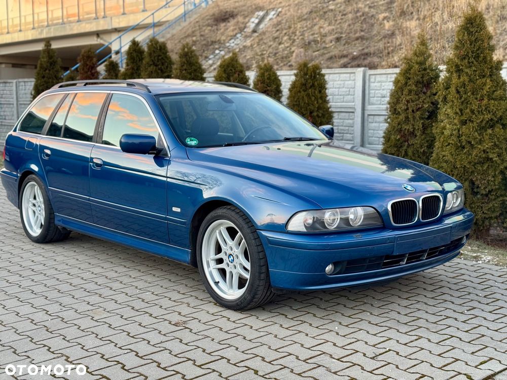 BMW Seria 5 520i - 10
