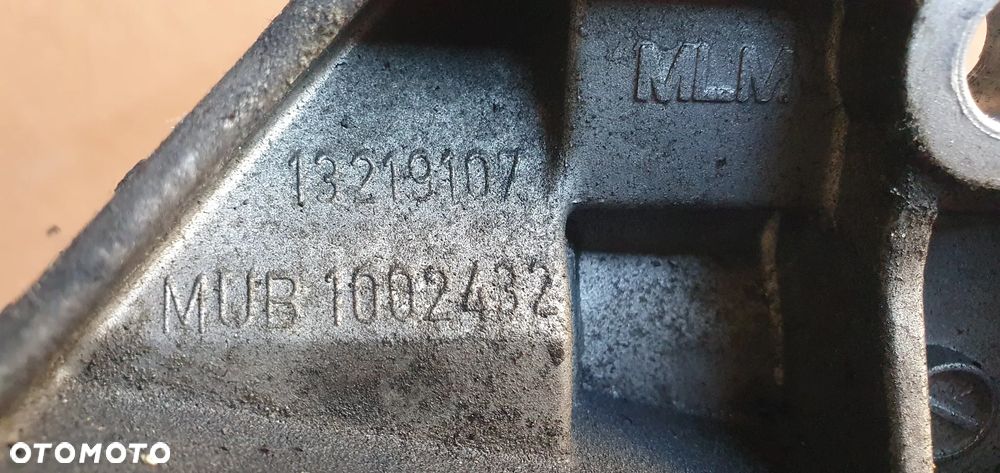 Łapa podpora półosi Opel Insignia A 2.0 CDTI 13219107 - 6