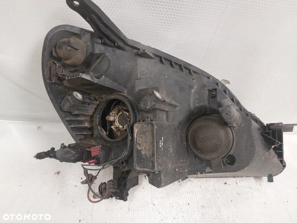 .  LAMPA PRZOD PRZEDNIA LEWA OPEL ZAFIRA B - 4