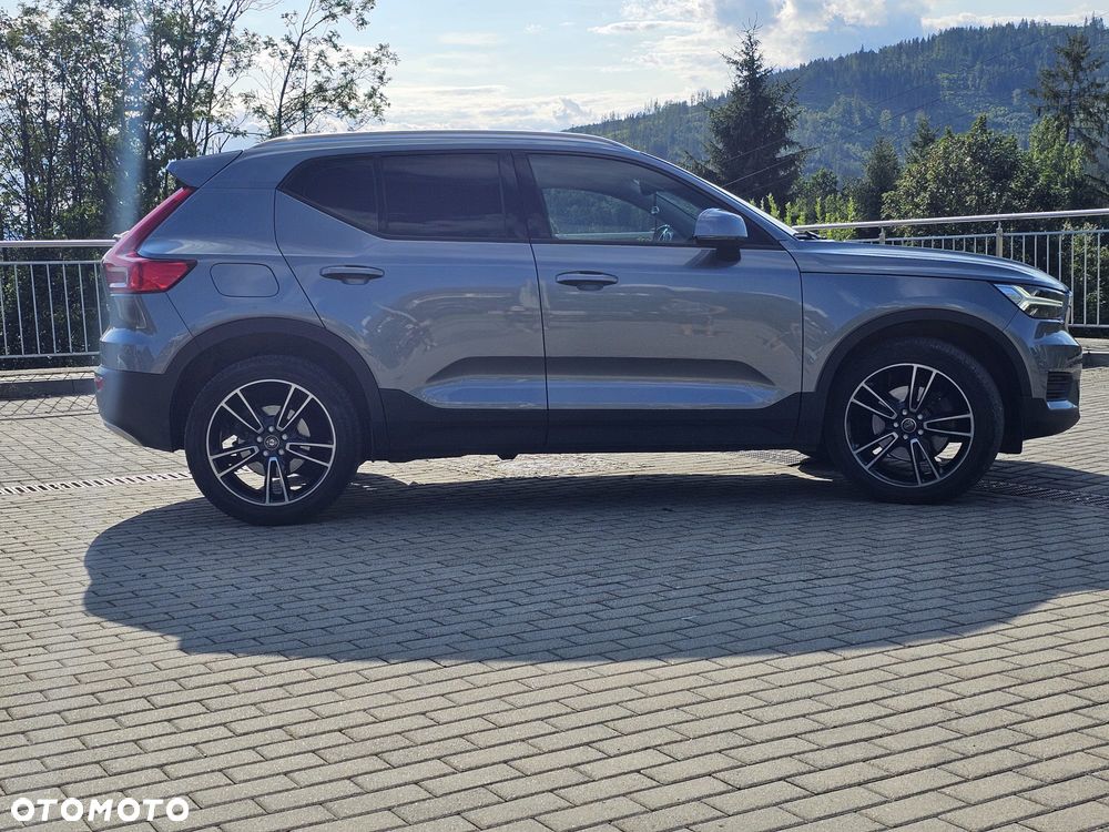 Volvo XC 40 D4 AWD Momentum Pro - 8