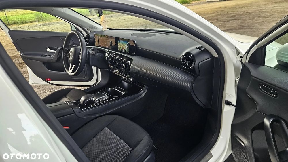 Mercedes-Benz Klasa A 180 d 7G-DCT Progressive - 15