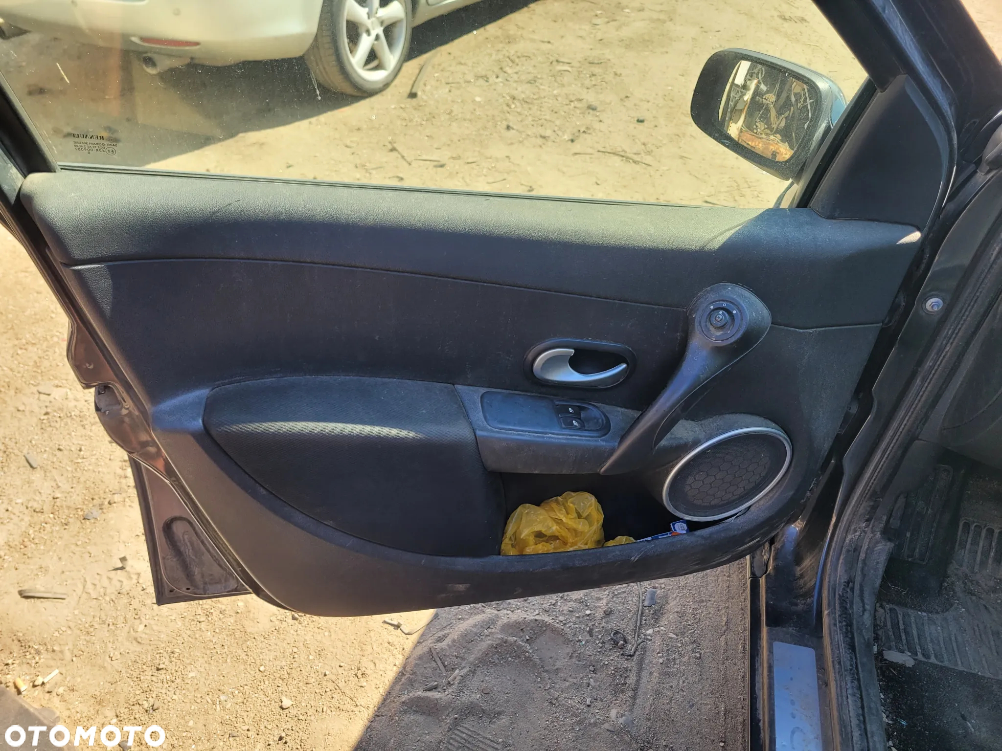 RENAULT CLIO III KOMBI fotel fotele kanapa deska kokpit podsufitka boczek boczki klamka podłokietnik licznik - 4