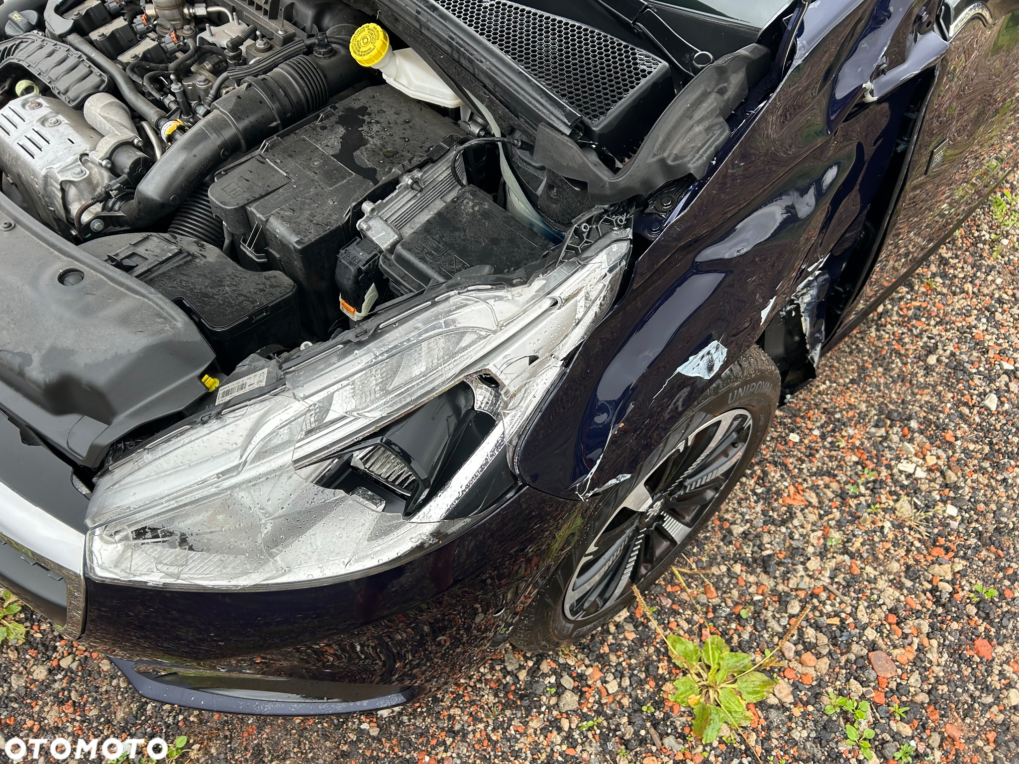 Peugeot 208 - 11