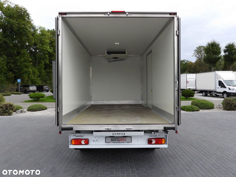 Renault MASTER CHŁODNIA KONTENER 1*C LEDY KLIMATYZACJA  165KM - 23