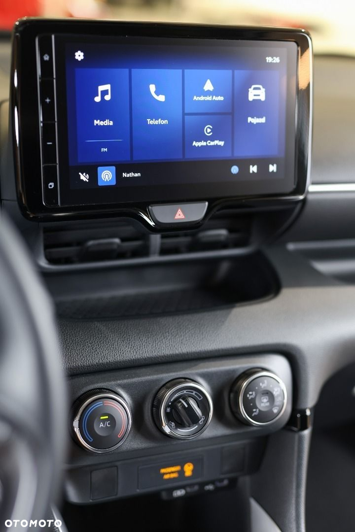 Toyota Yaris - 25