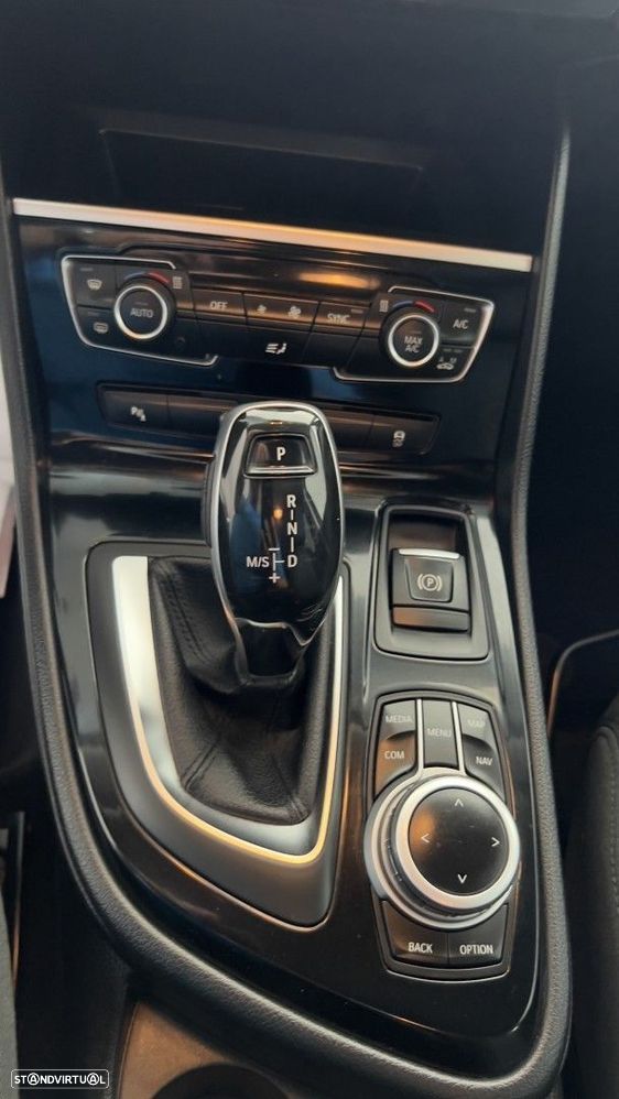 BMW 216 Active Tourer d Aut. Luxury Line - 19