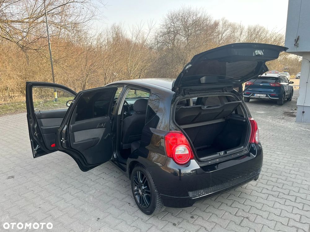 Chevrolet Aveo 1.2 - 18