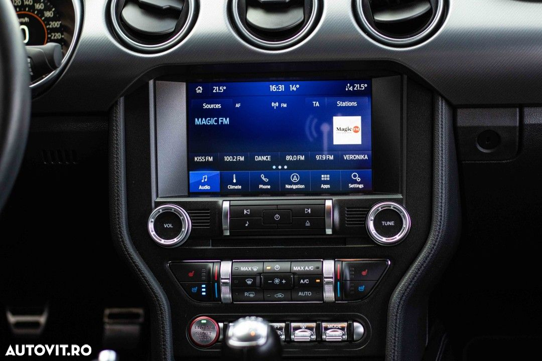 Ford Mustang - 26
