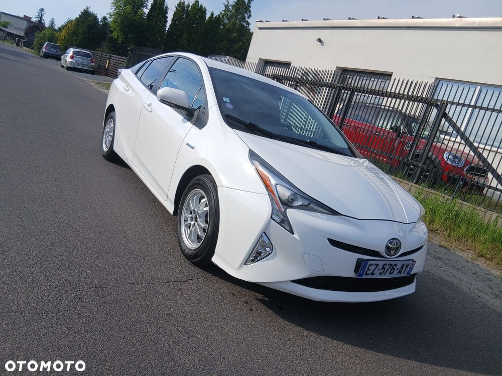 Toyota Prius 1.8 Hybrid Premium - 1