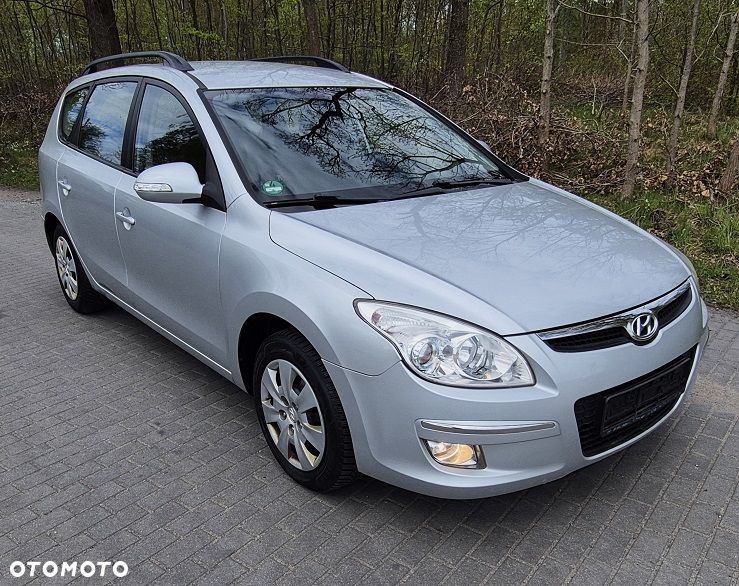 Hyundai i30 i30cw 1.6 Edition Plus - 1