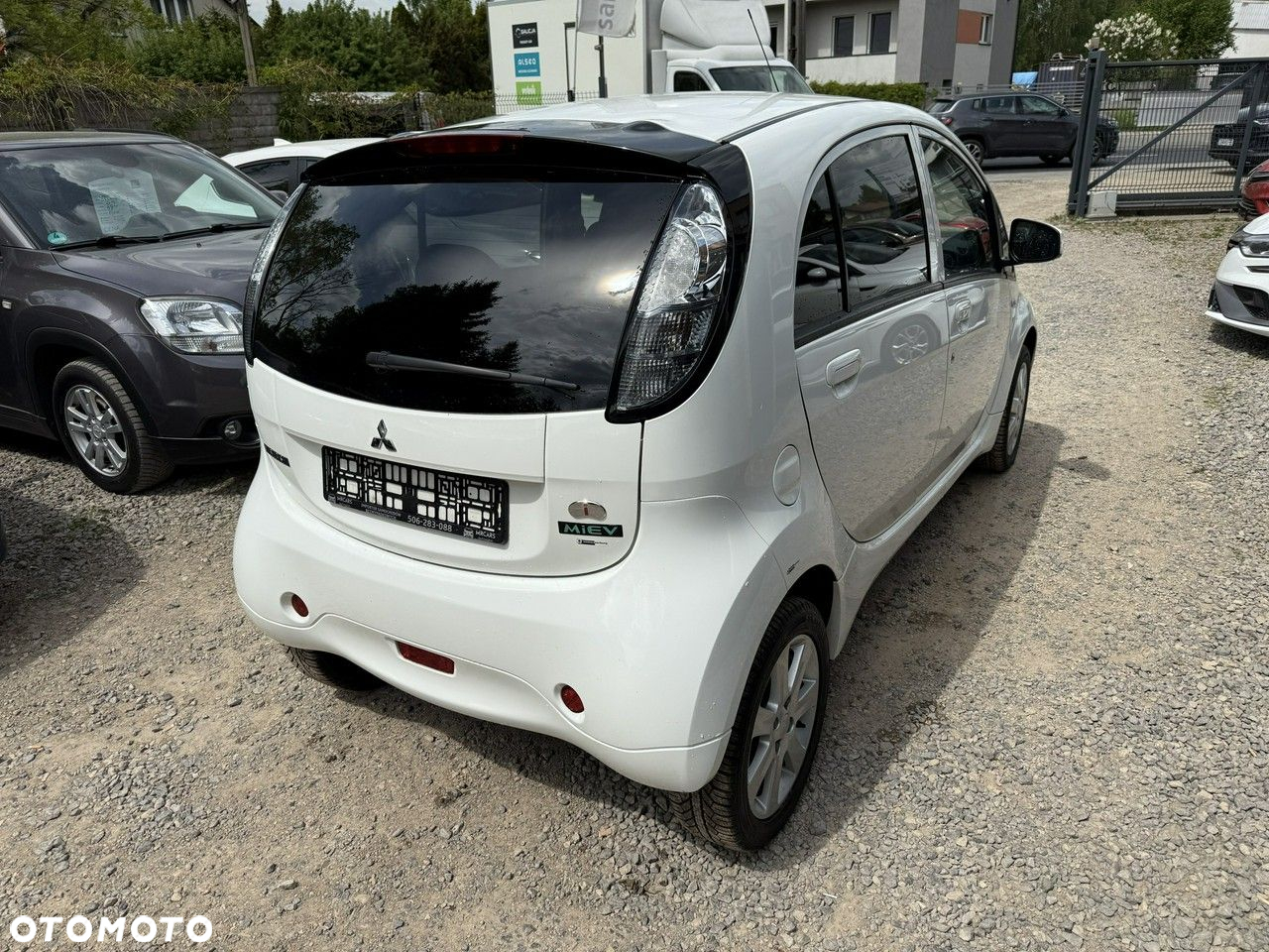 Mitsubishi i-MiEV - 10