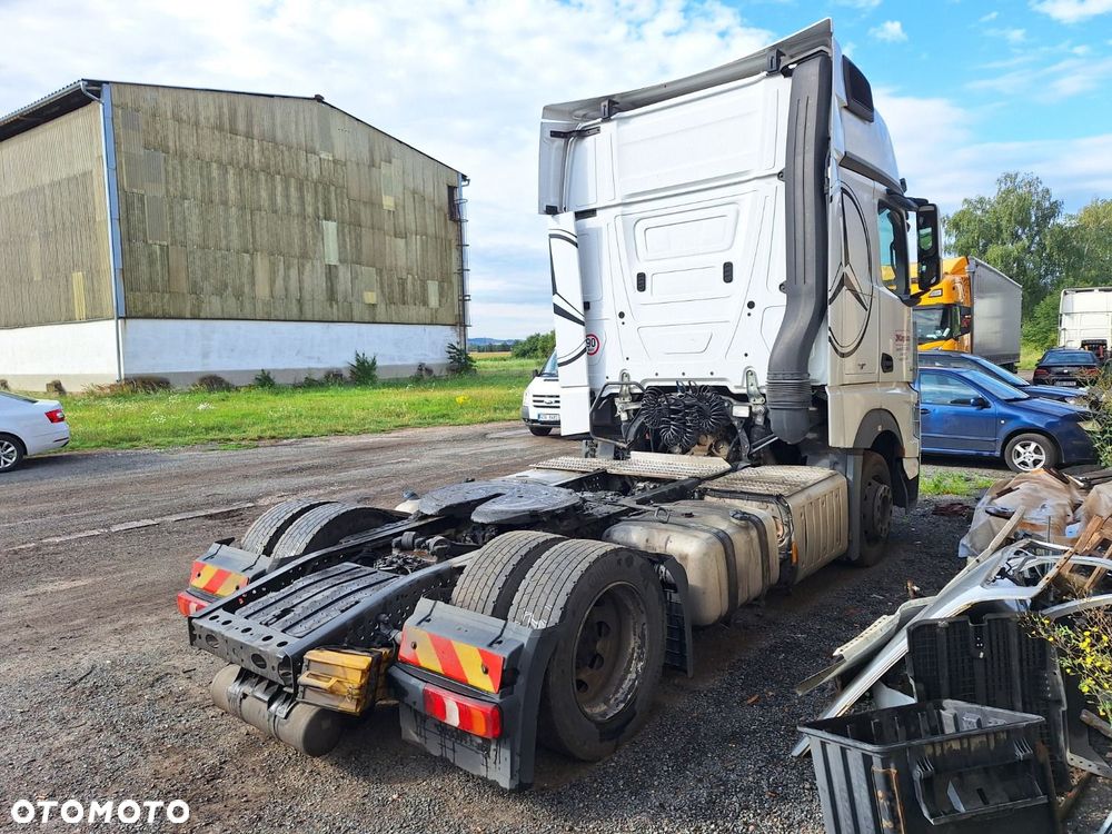 Versalift Actros 1845 - 4