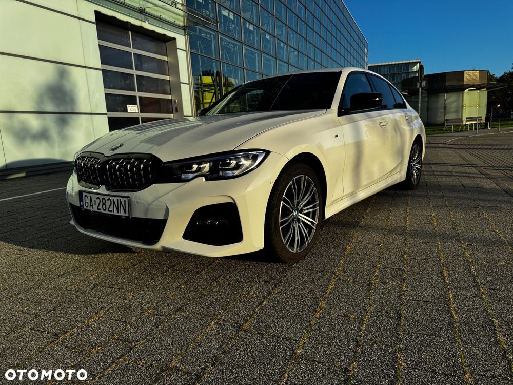 BMW Seria 3 318i M Sport - 37