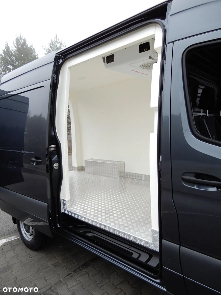 Mercedes-Benz Sprinter 319 CDI V6 3.0 CDI 190 KM Automat 7G-Tronic 4X4 Chłodnia -30*C Agregat Chłodniczy Rozstaw Osi 3665 mm Ładowność 1067 Kg WZMACNIANY Przebieg 10 Tys Km Jedyny Taki UNIKAT Stan NOWY Jak Z Fabryki POLECAM - 20