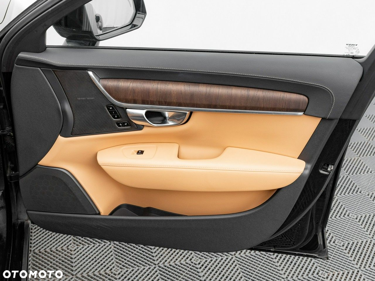 Volvo S90 - 34