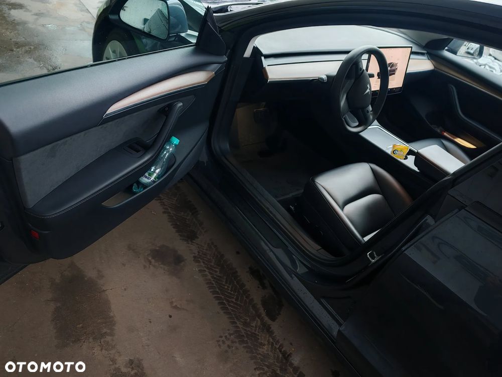 Tesla Model 3 Langstreckenbatterie Allradantrieb Dual Motor - 15