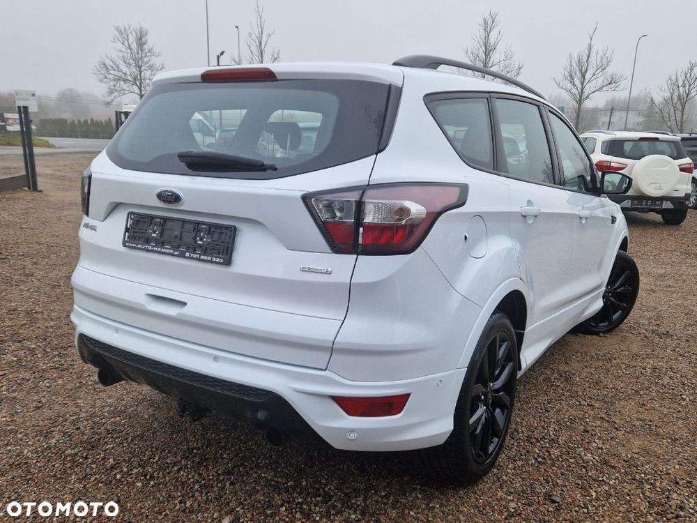 Ford Kuga 1.5 EcoBoost 2x4 ST-Line - 26