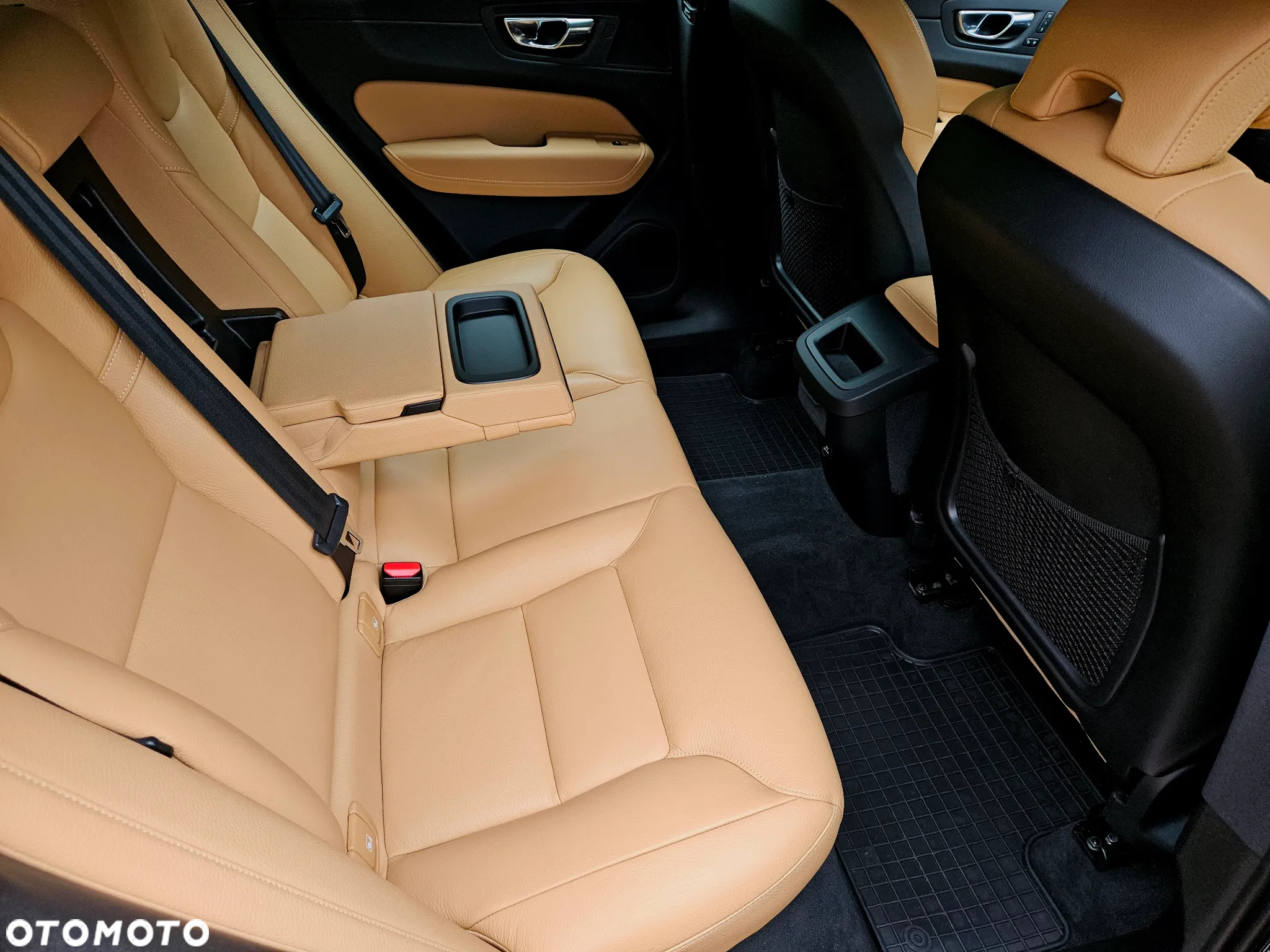 Volvo XC 60 D4 Inscription - 16
