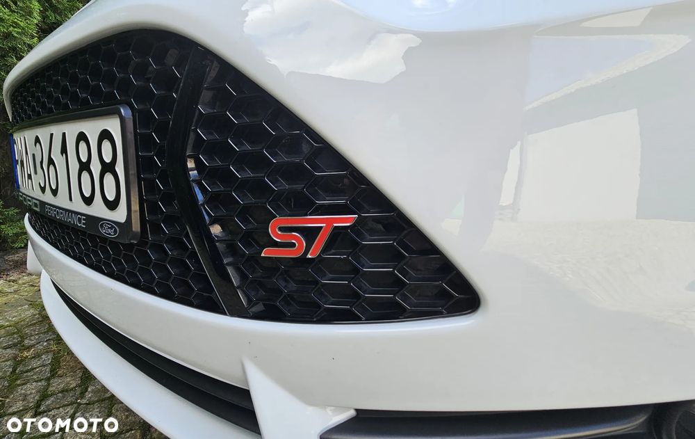 Ford Focus 2.0 EcoBoost ST mit Leder-Sport-Paket - 9