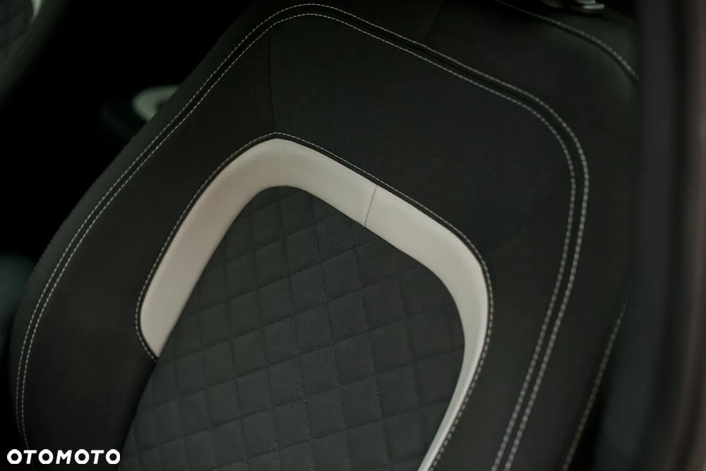 Kia Ceed Cee'd 1.6 CRDi GT Line - 38