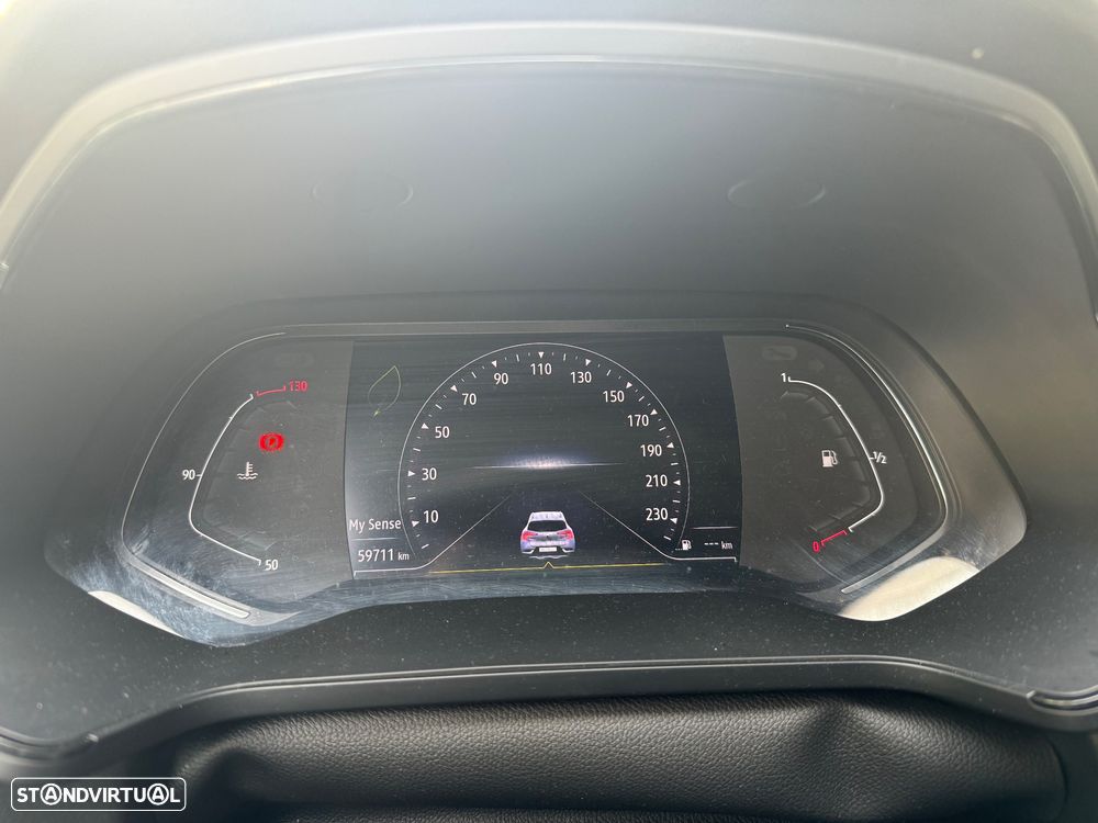 Renault Captur TCe 90 TECHNO - 36