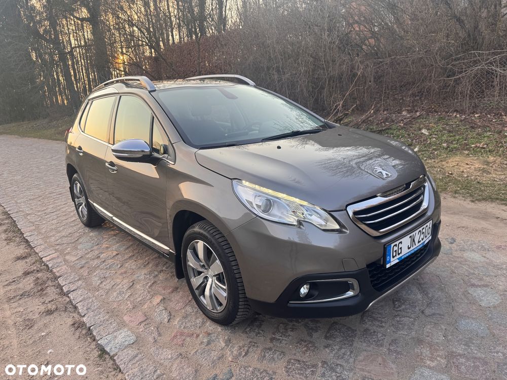 Peugeot 2008 e-HDi FAP 115 STOP & START Allure - 8