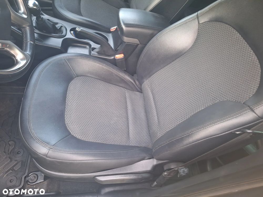 Hyundai ix35 1.6 GDI Classic 2WD - 10