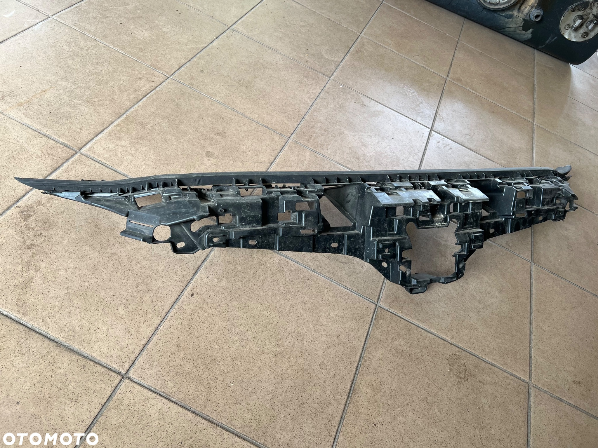 ATRAPA GRILL Wzmocnienie ZDERZAKA TOYOTA HIGHLANDER 2019 --> 53115-0E010 - 2