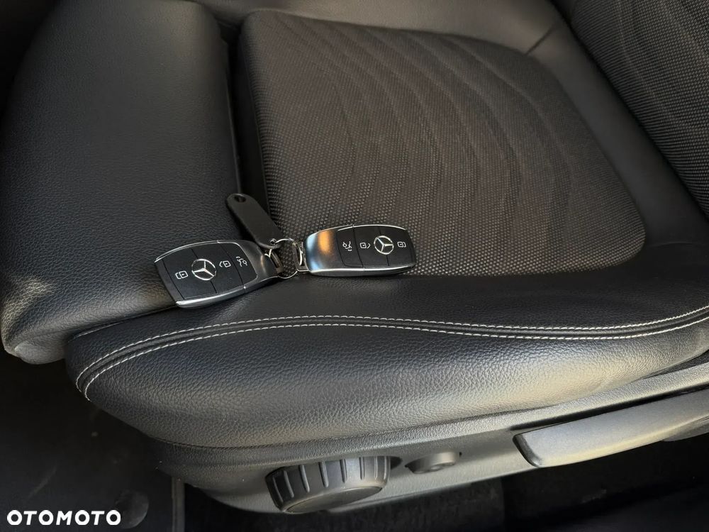 Mercedes-Benz EQB 250 70.5kWh Progressive - 10