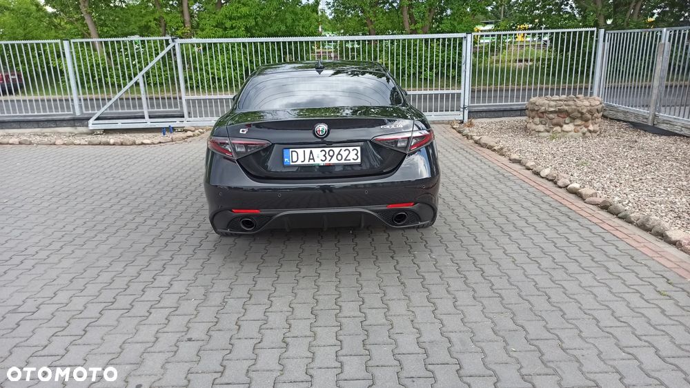 Alfa Romeo Giulia 2.0 Turbo Competizione Q4 - 9