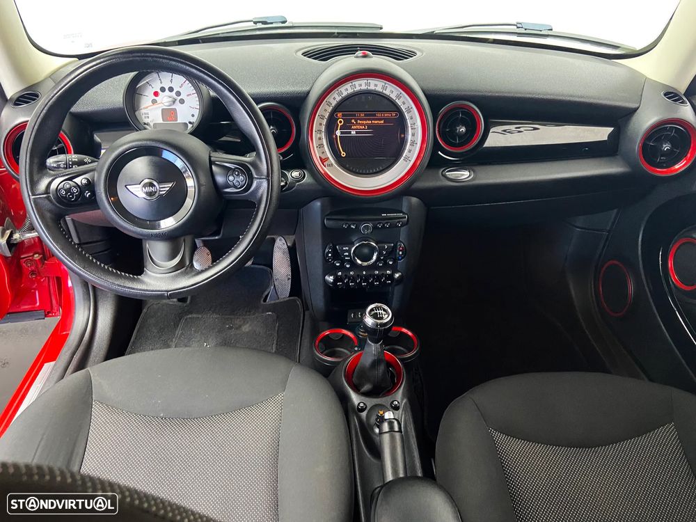 MINI Clubman One D - 13
