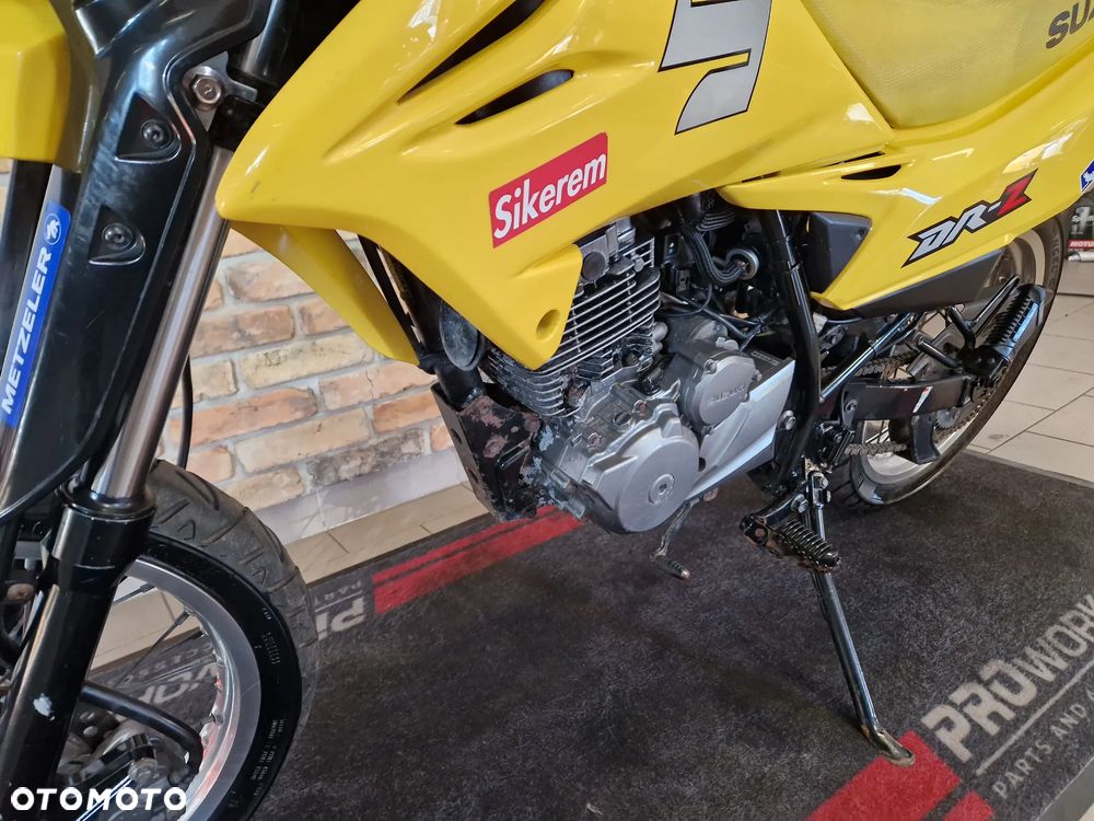 Suzuki DR - 20