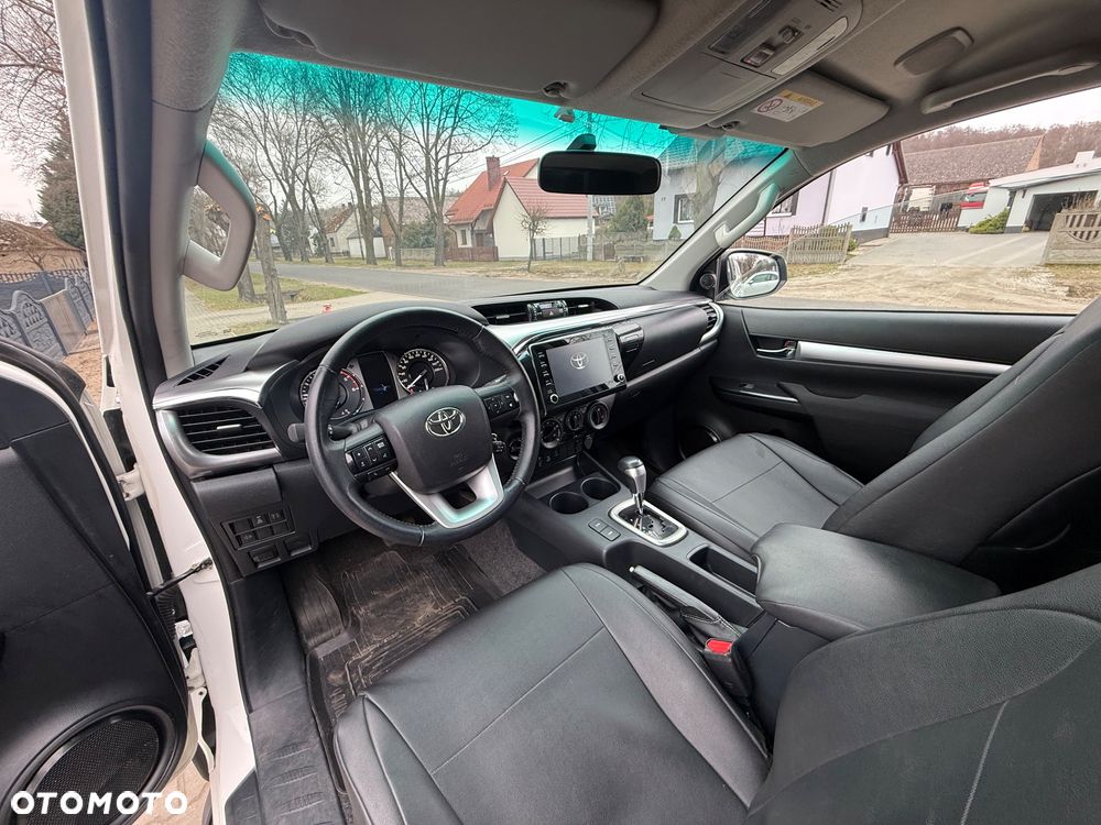 Toyota Hilux - 20