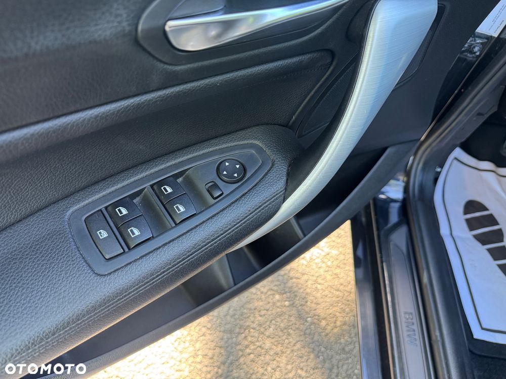BMW Seria 1 118i - 22