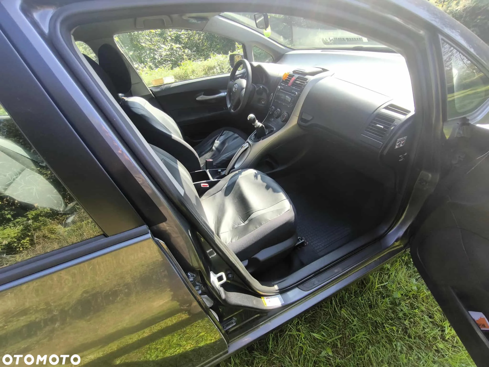 Toyota Auris 1.4 D-4D Terra - 5