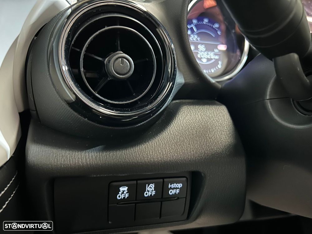 Mazda MX-5 1.5 RF Sky-G Excellence Navi - 33