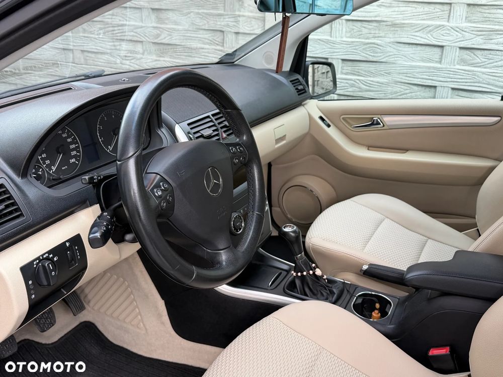 Mercedes-Benz Klasa A 160 Avantgarde BlueEff EU5 - 1