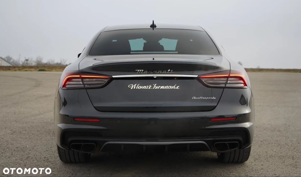 Maserati Quattroporte GT - 1