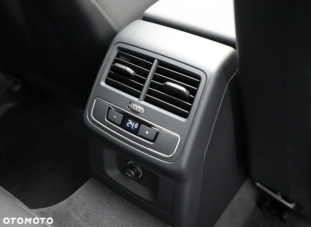 Audi A4 Limousine - 30