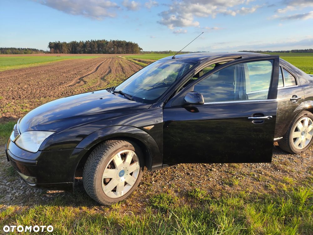 Ford Mondeo 2.0 FF Titanium - 9