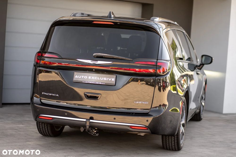 Chrysler Pacifica - 26