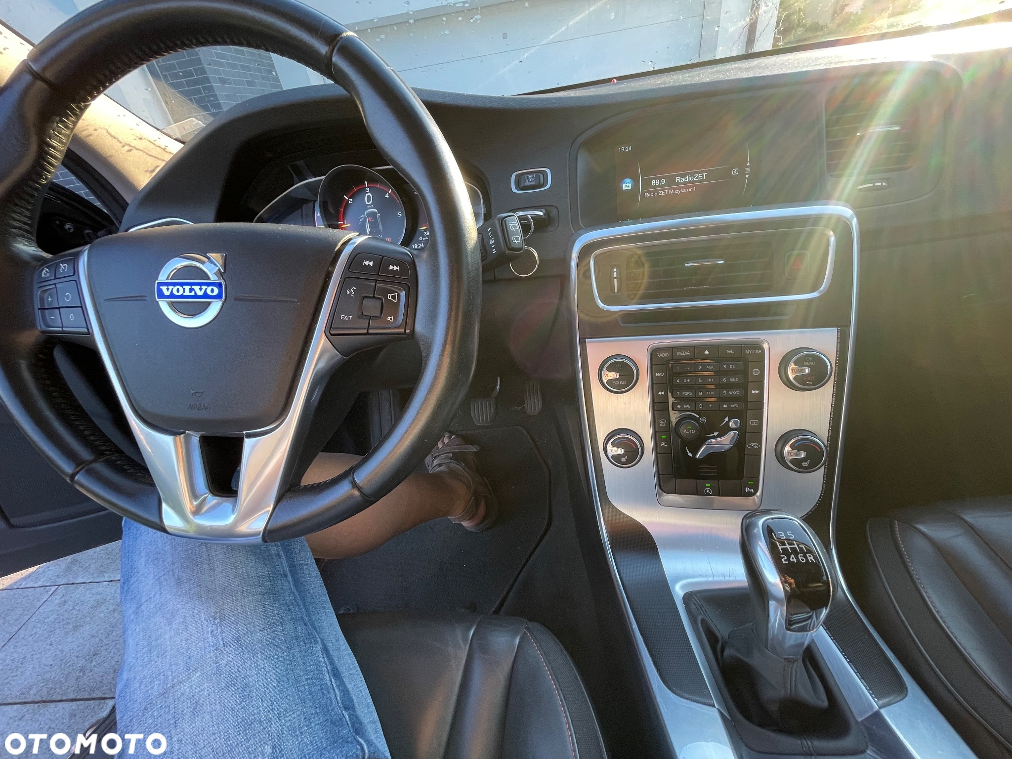 Volvo V60 D2 Drive-E Ocean Race - 13