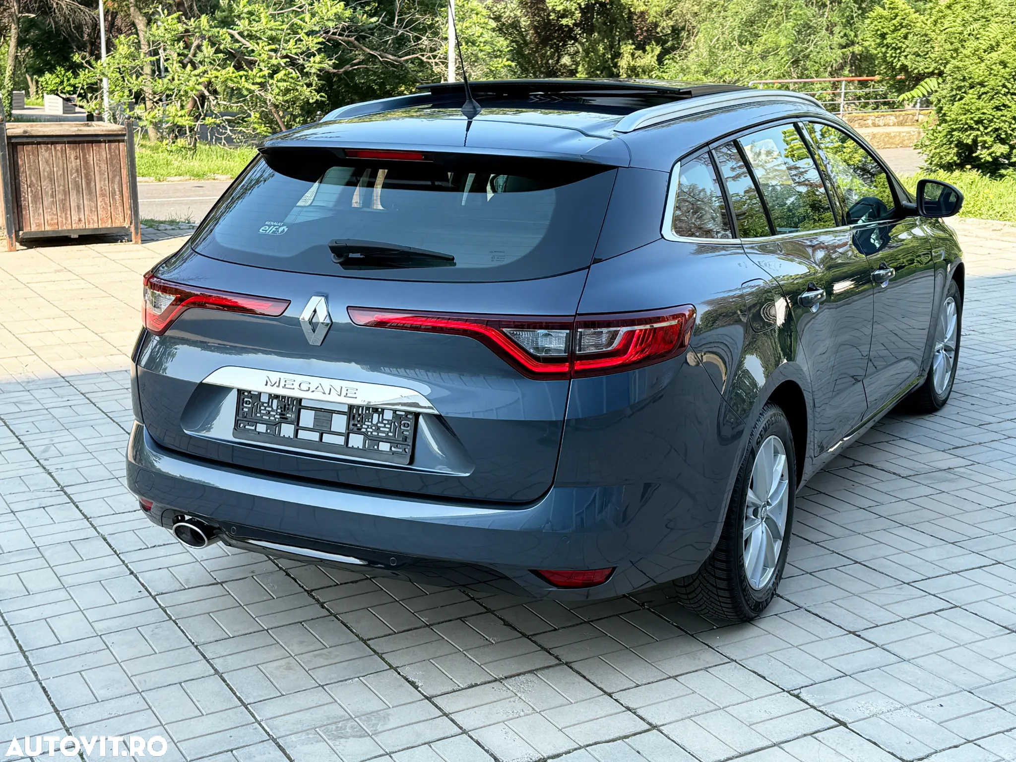 Renault Megane Energy dCi Intens - 7