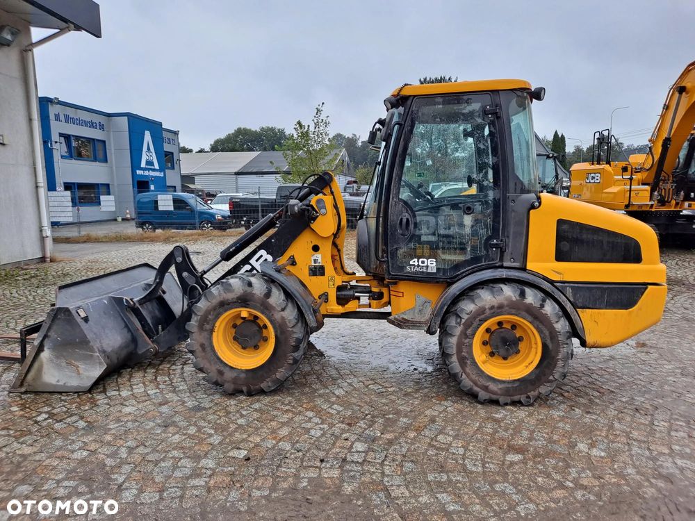 JCB 406 - 4