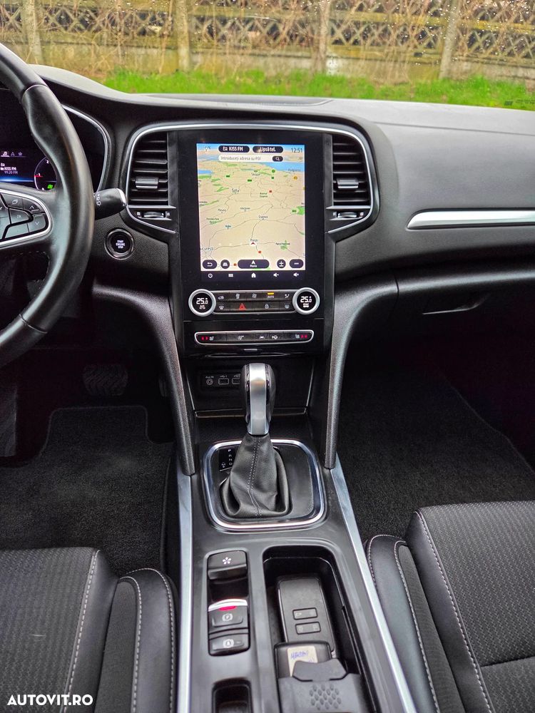 Renault Megane BLUE dCi 115 EDC BOSE EDITION - 22