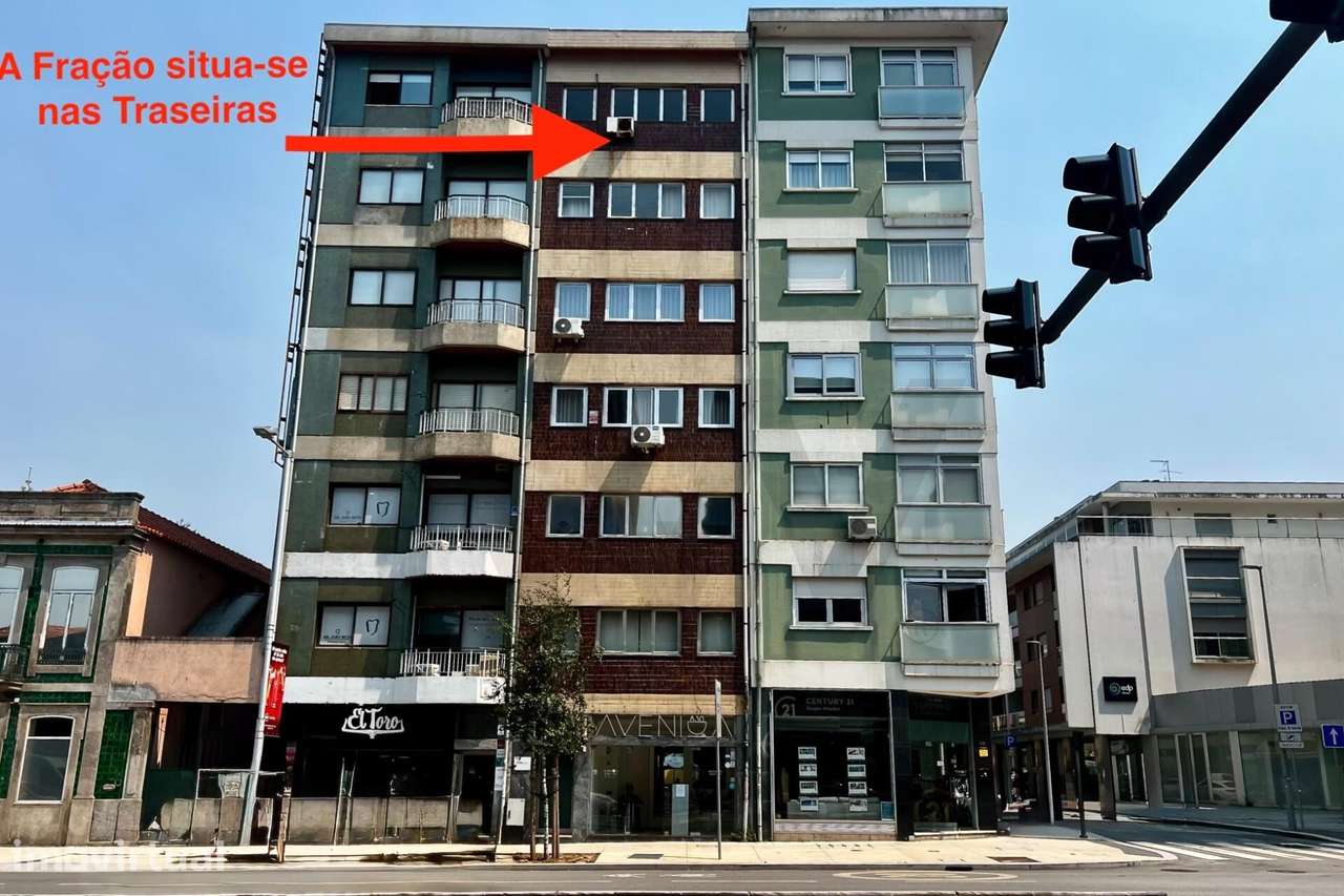 Apartamento T0 Renovado na Avenida da Boavista – Porto - Arrendamento - Grande imagem: 2/27