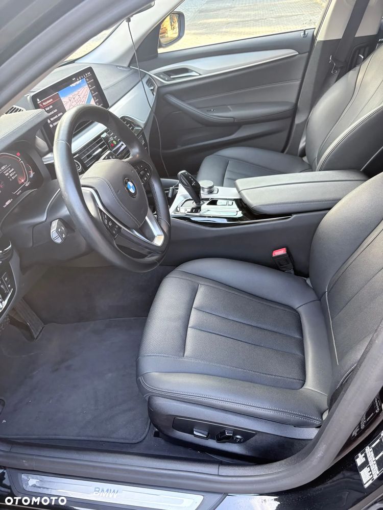 BMW Seria 5 - 12