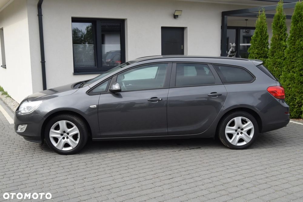 Opel Astra 1.4 Turbo - 11