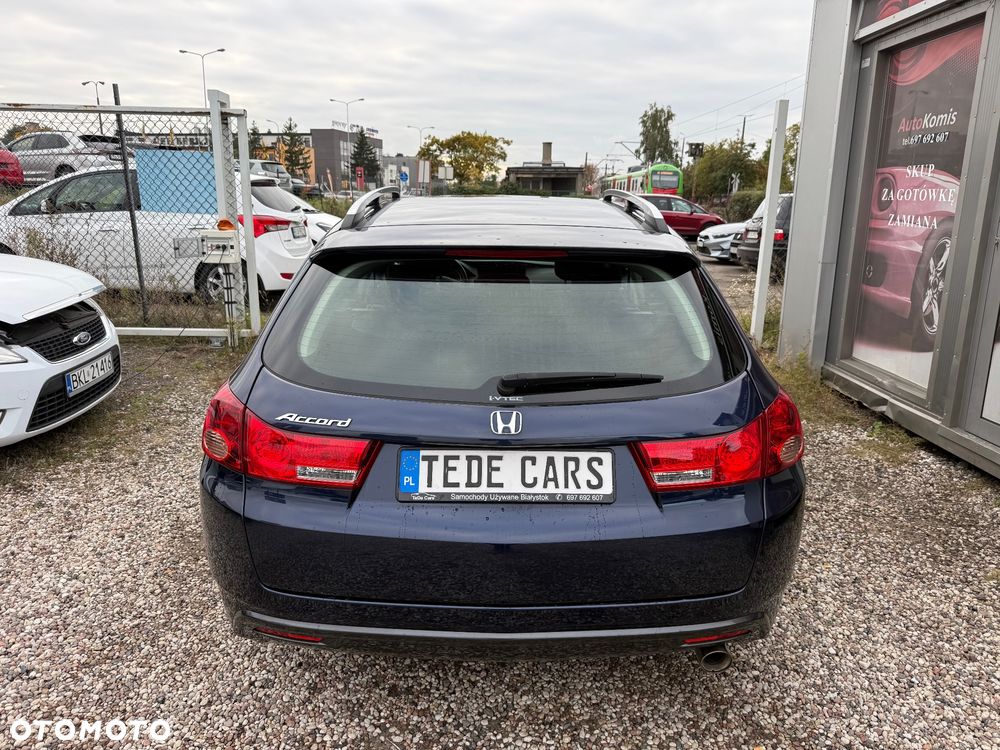 Honda Accord 2010 photo 4