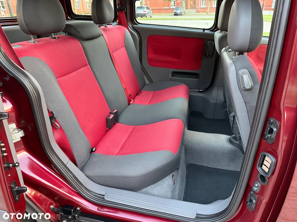 Opel Combo Tour N-Joy - 28